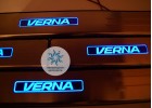 Накладки на пороги с подсветкой Hyundai Verna